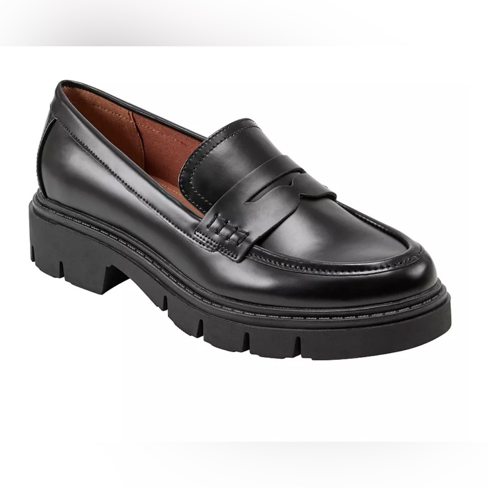 Marc Fisher Cube  Black Loafers 9 EUC